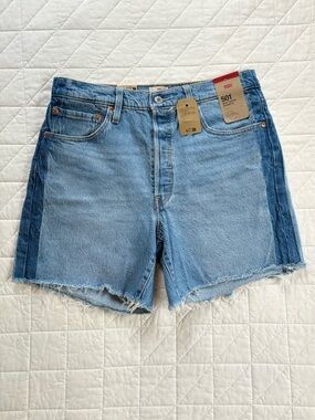 Levi's 501 Mid-Thigh Two-Tone Denim Shorts- High Rise Distressed Hem Size 32 NWT